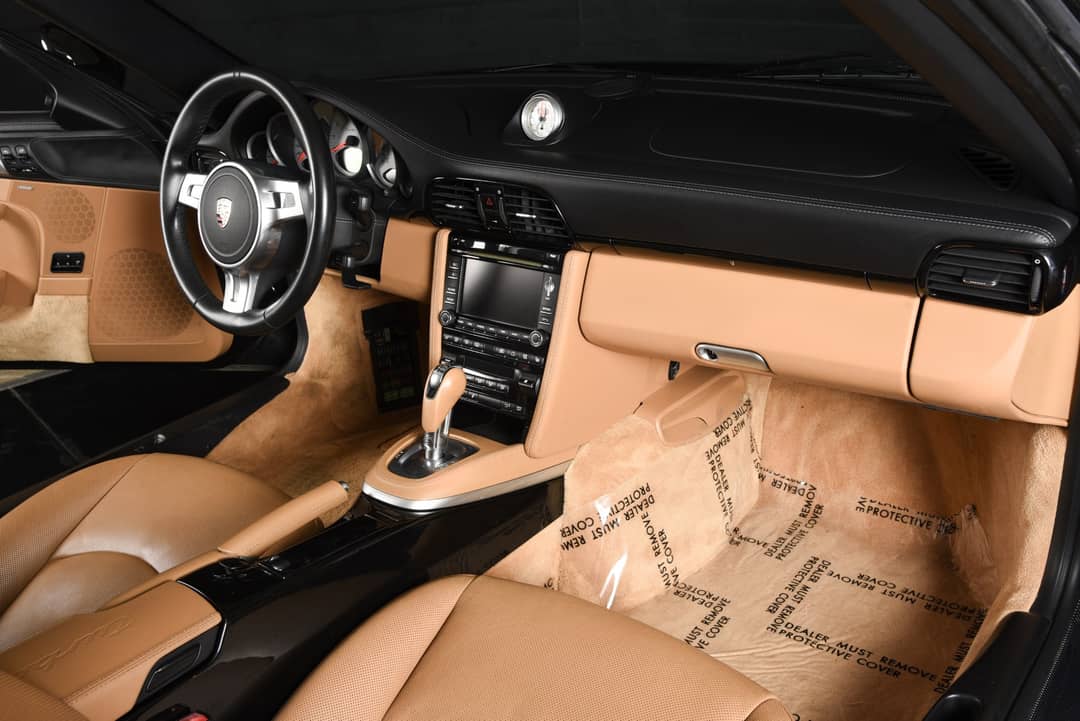 2011 Porsche 911 Turbo S — photo 16