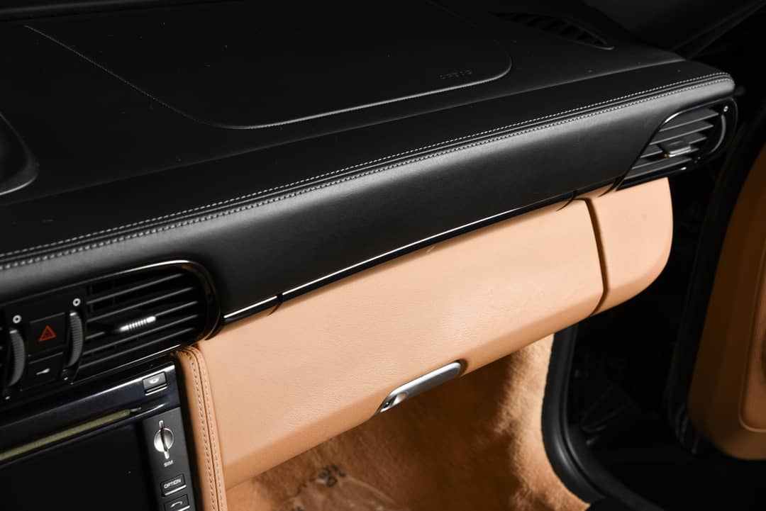 2011 Porsche 911 Turbo S — photo 22
