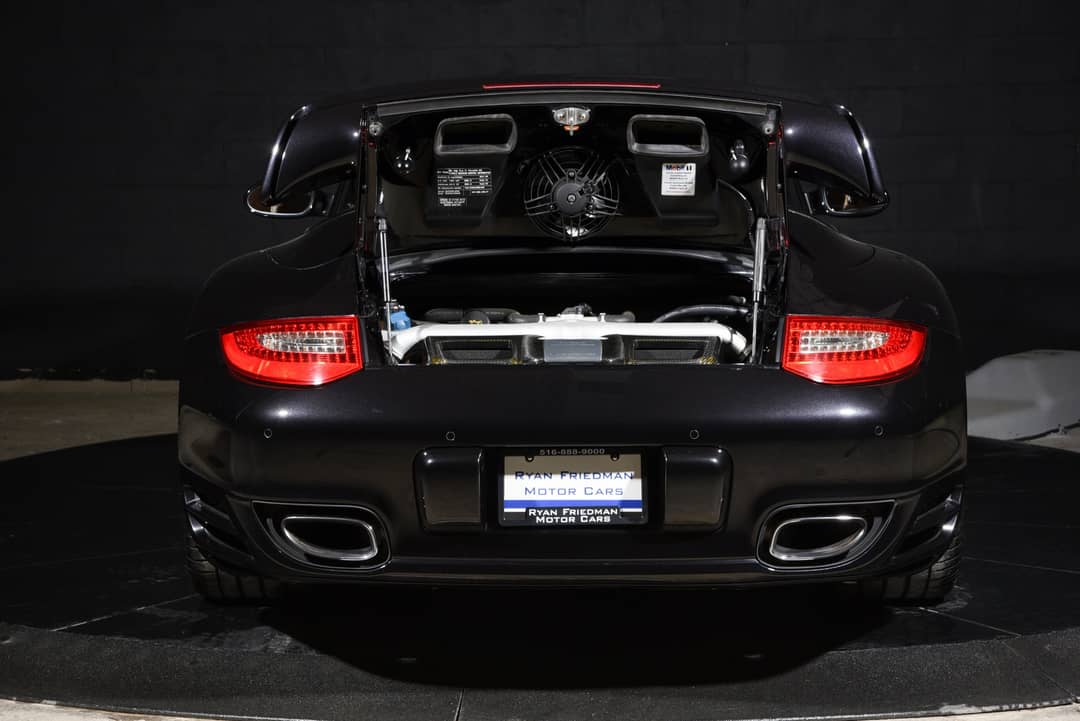 2011 Porsche 911 Turbo S — photo 32