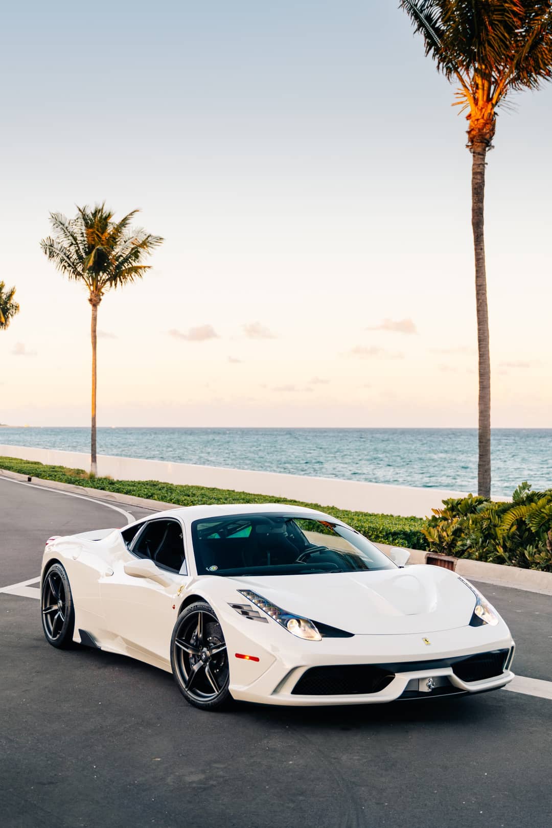 2015 Ferrari 458 Speciale — photo 2