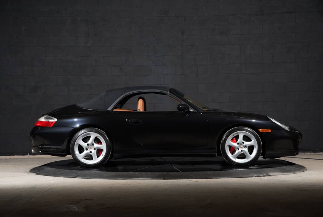 2004 Porsche 911 Carrera 4S — photo 2