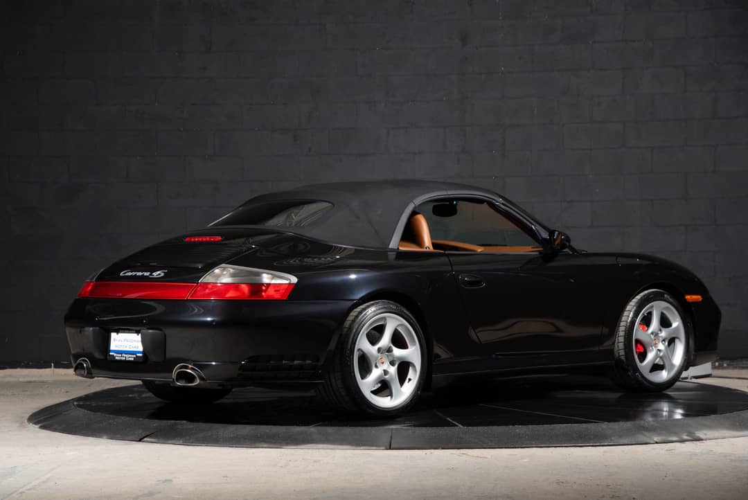2004 Porsche 911 Carrera 4S — photo 11
