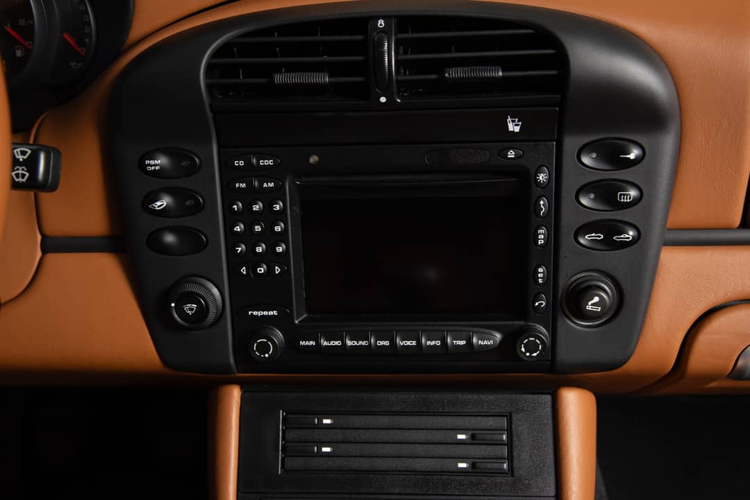 2004 Porsche 911 Carrera 4S — photo 23