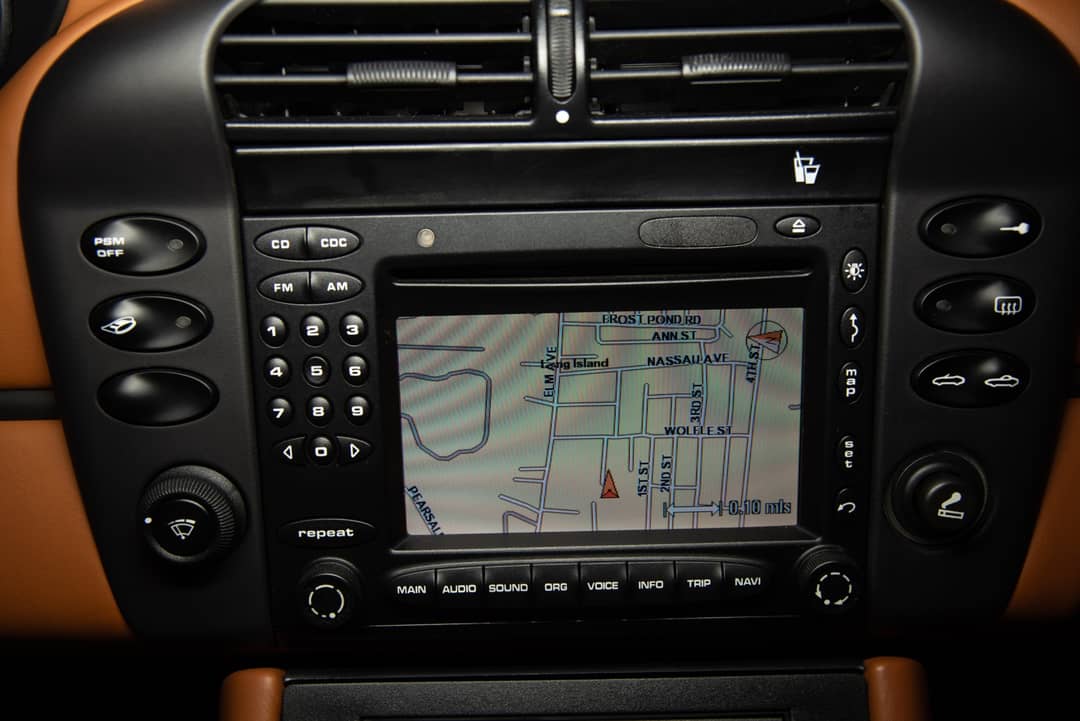 2004 Porsche 911 Carrera 4S — photo 24