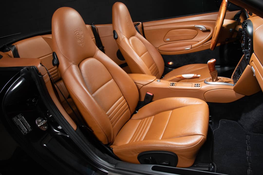 2004 Porsche 911 Carrera 4S — photo 32
