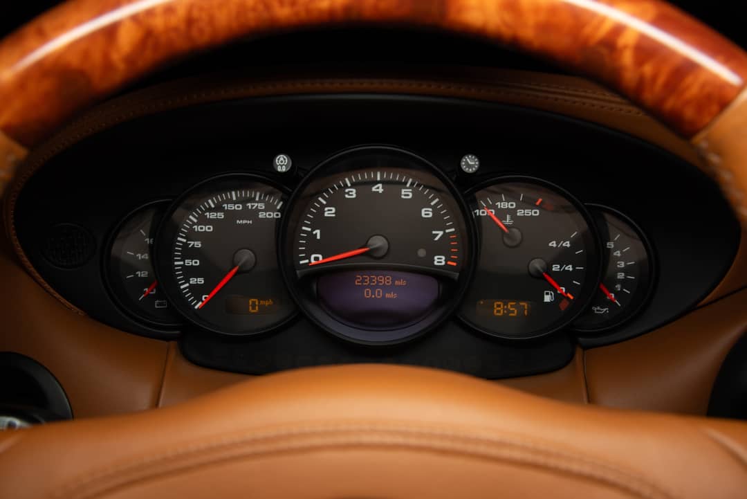 2004 Porsche 911 Carrera 4S — photo 8