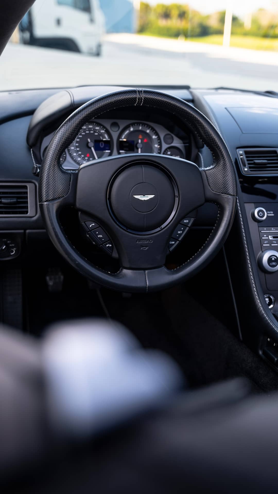 2015 Aston Martin V8 Vantage GT Roadster — photo 15