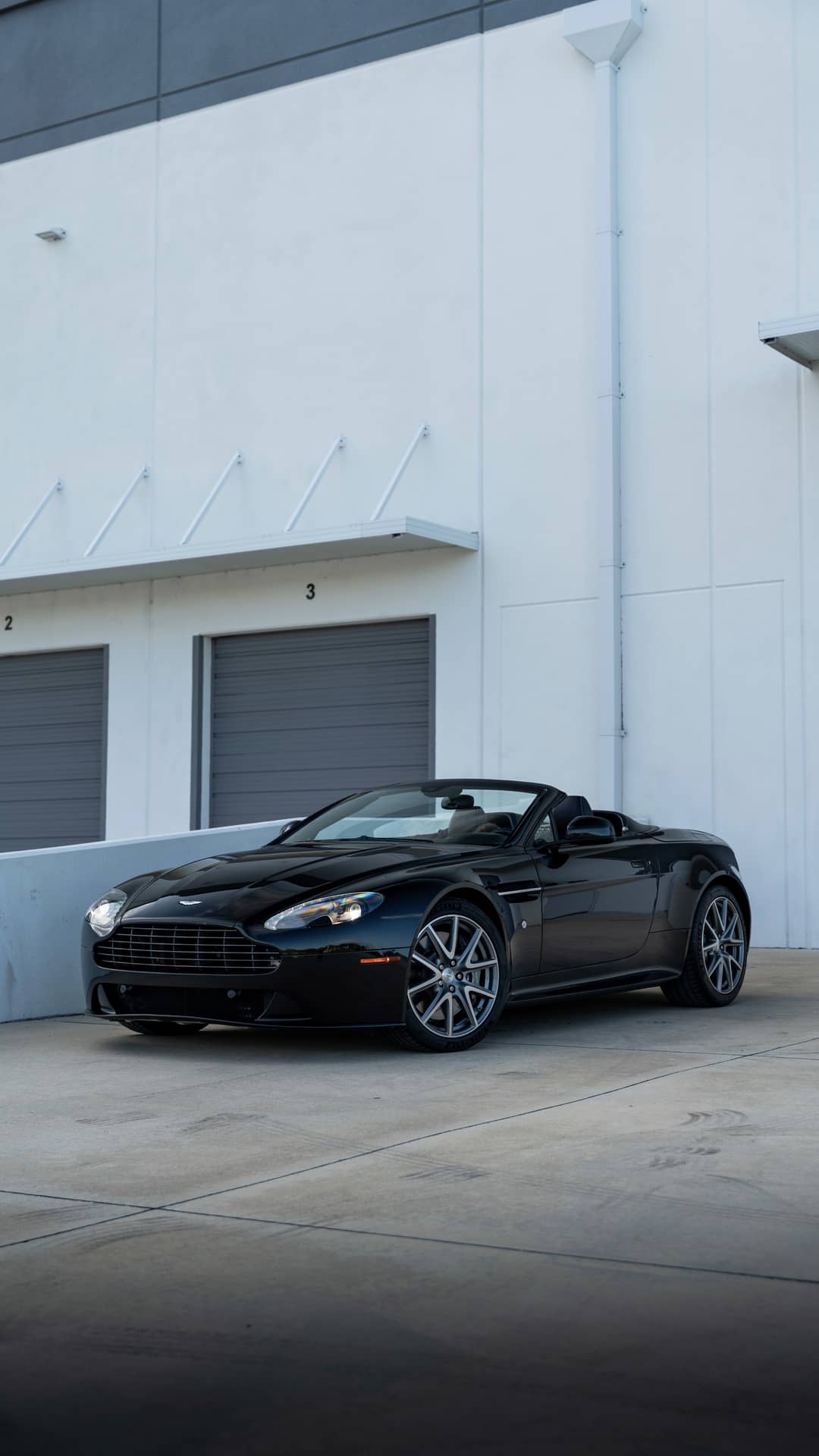 2015 Aston Martin V8 Vantage GT Roadster — photo 26