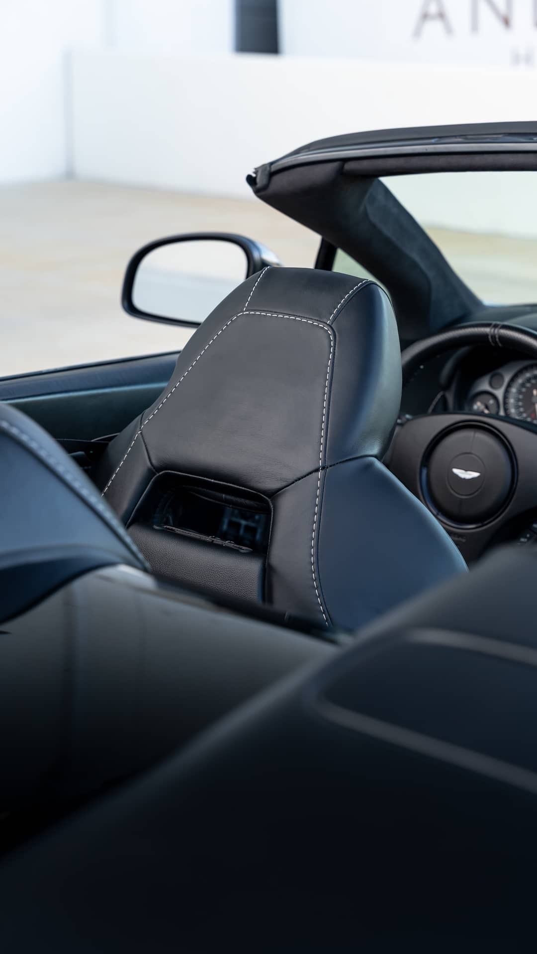 2015 Aston Martin V8 Vantage GT Roadster — photo 37