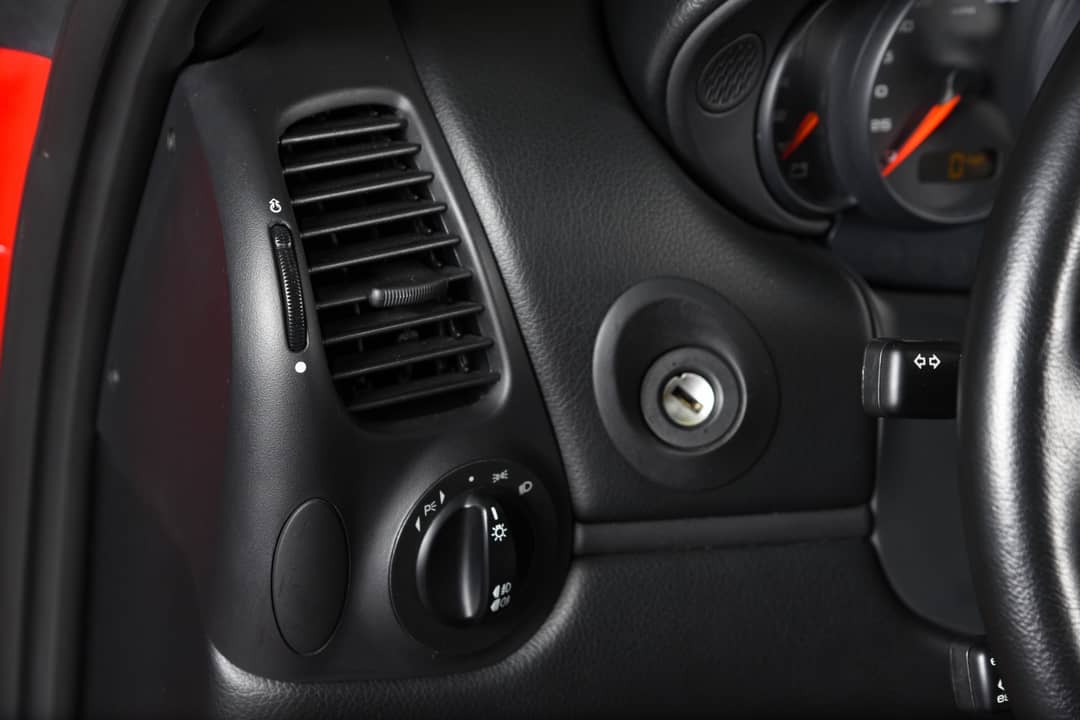 2003 Porsche 911 Targa — photo 20