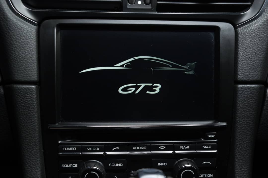 2015 Porsche 911 GT3 — photo 22