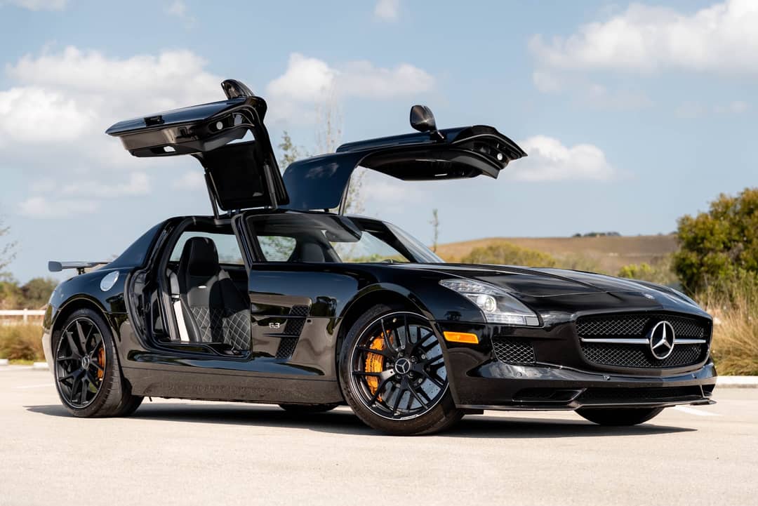 2015 Mercedes-Benz SLS AMG GT Final Edition — photo 2