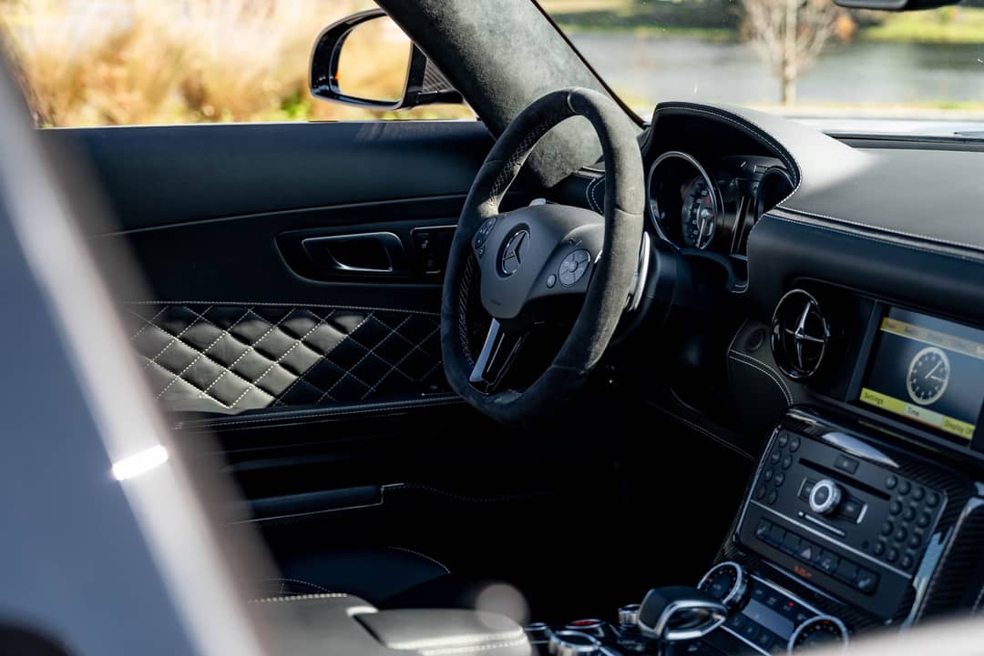 2015 Mercedes-Benz SLS AMG GT Final Edition — photo 19