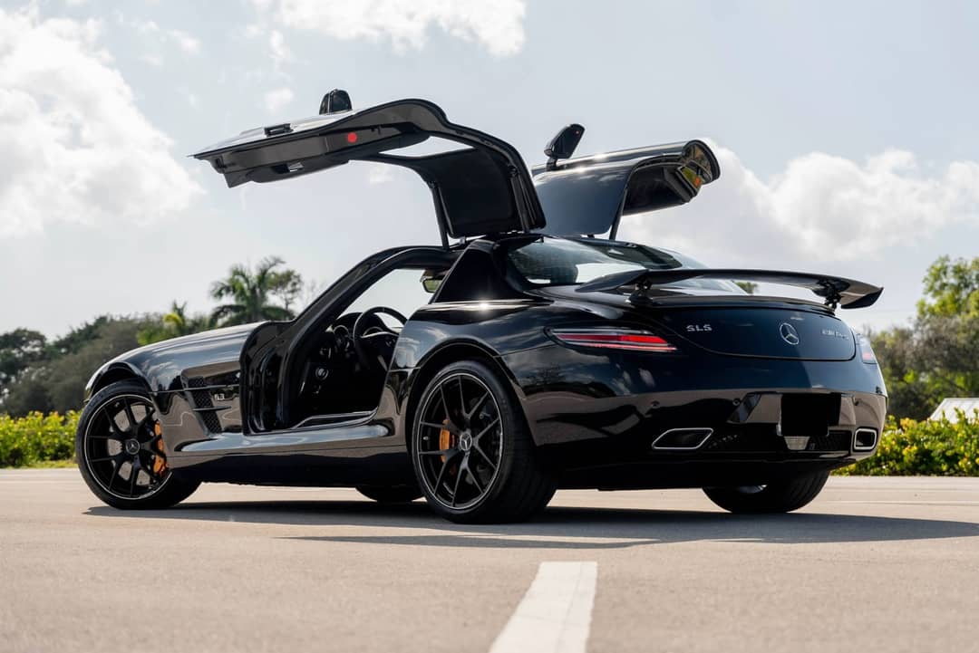 2015 Mercedes-Benz SLS AMG GT Final Edition — photo 3