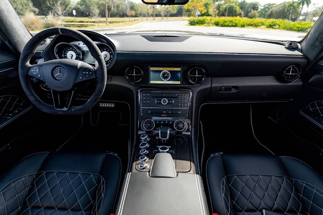 2015 Mercedes-Benz SLS AMG GT Final Edition — photo 25