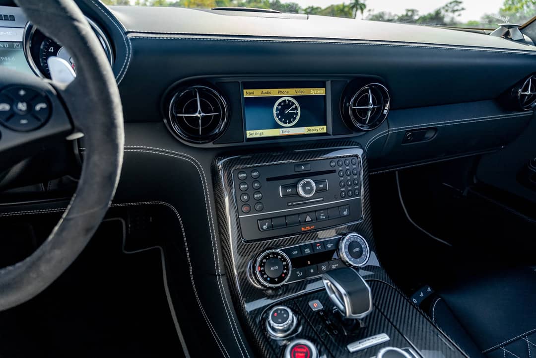 2015 Mercedes-Benz SLS AMG GT Final Edition — photo 37