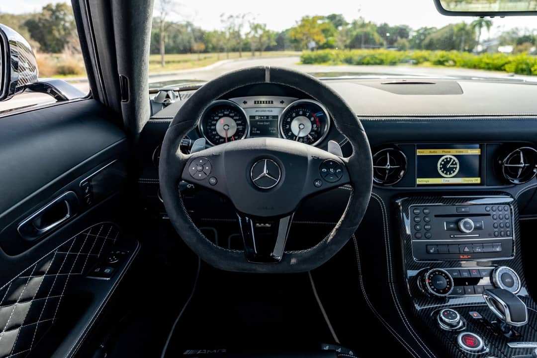2015 Mercedes-Benz SLS AMG GT Final Edition — photo 5