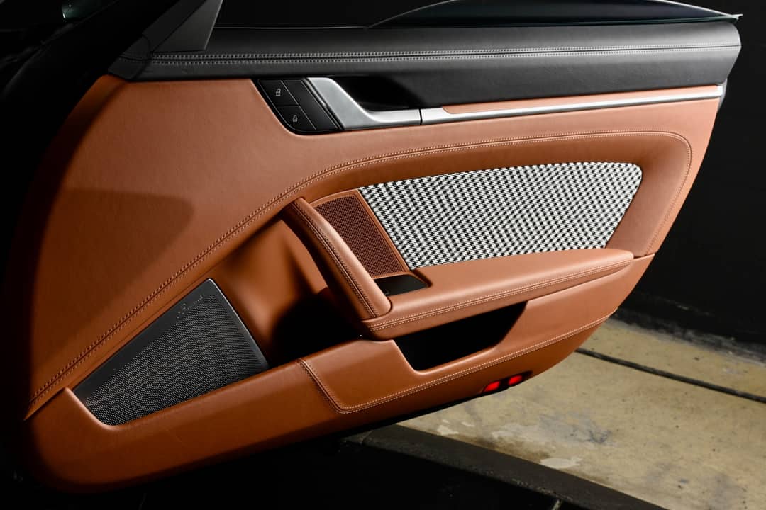 2023 Porsche 911 Turbo S — photo 25