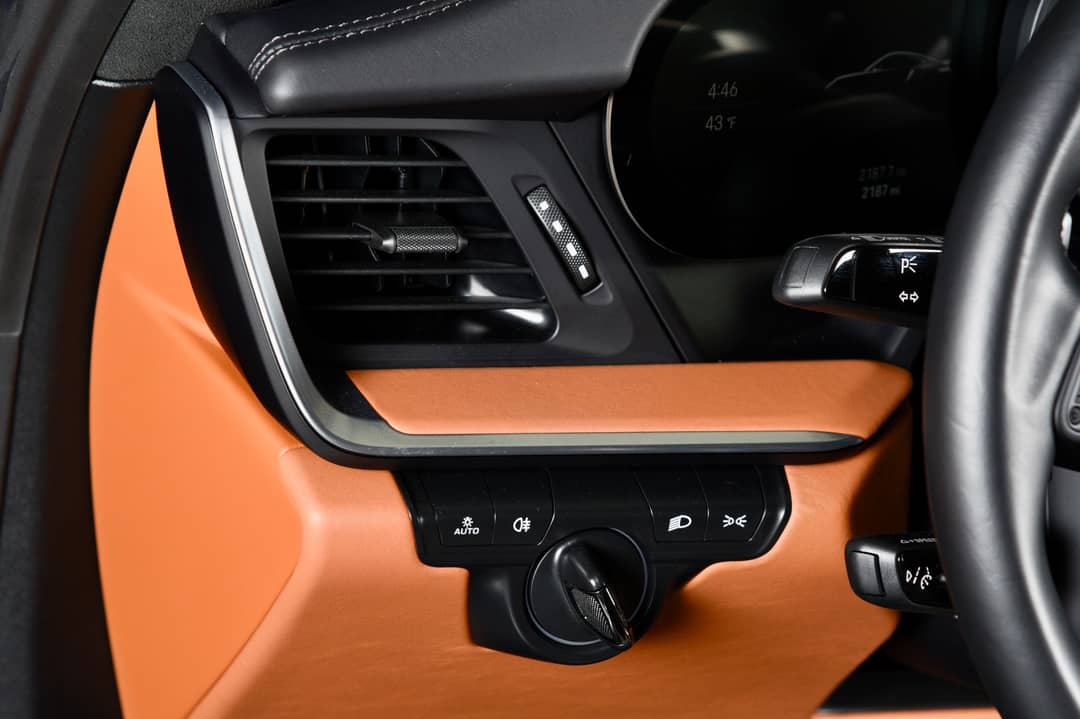 2023 Porsche 911 Turbo S — photo 28
