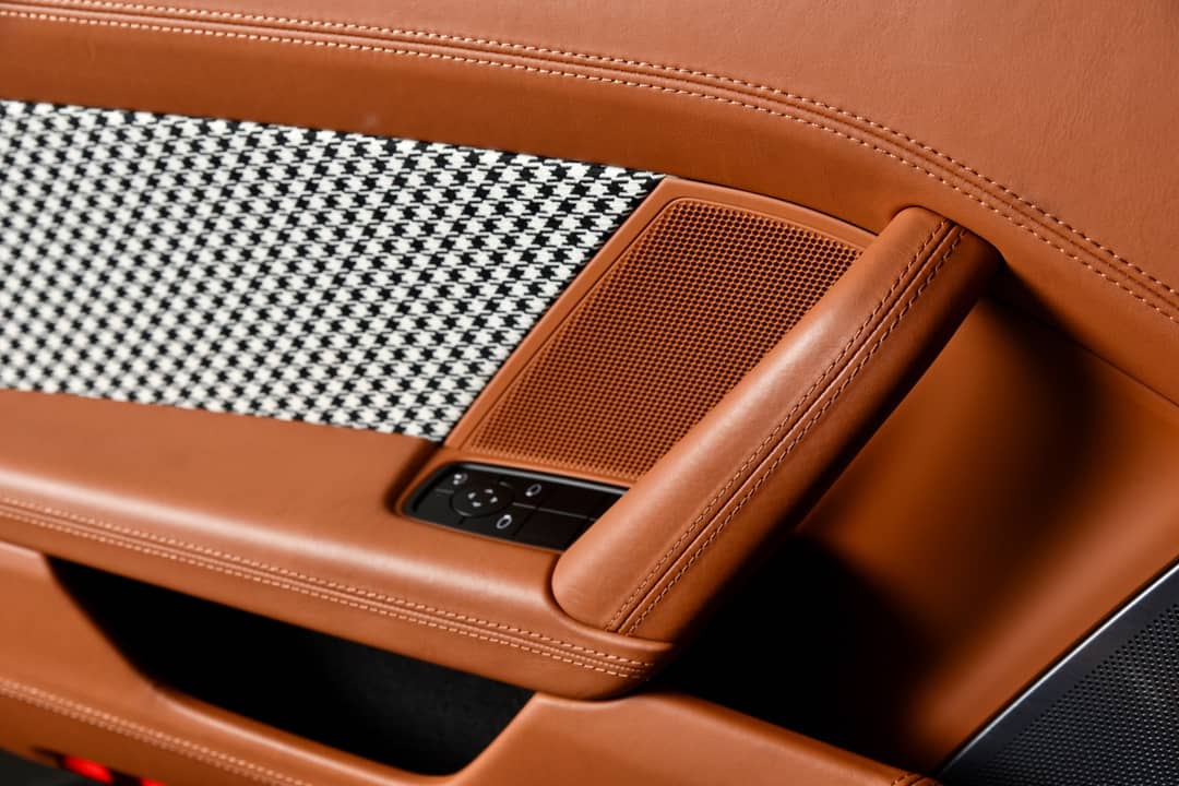 2023 Porsche 911 Turbo S — photo 7
