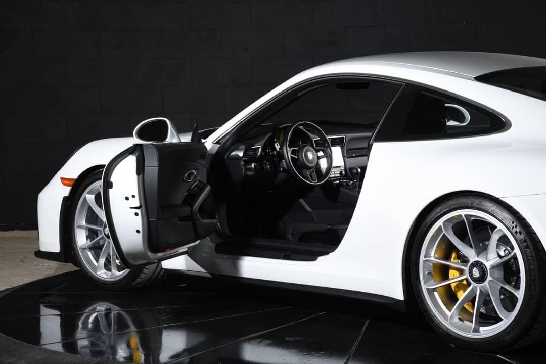 2018 Porsche 911 GT3 Touring — photo 14