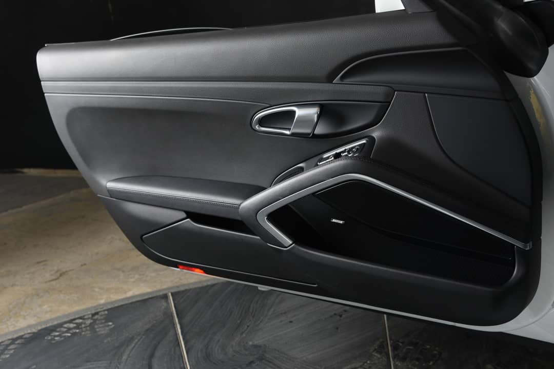 2018 Porsche 911 GT3 Touring — photo 15