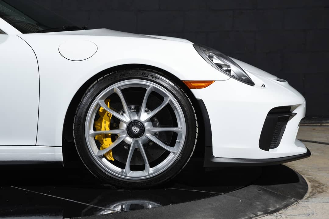 2018 Porsche 911 GT3 Touring — photo 35