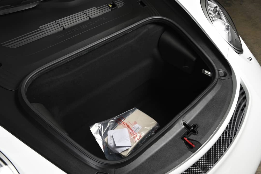 2018 Porsche 911 GT3 Touring — photo 38
