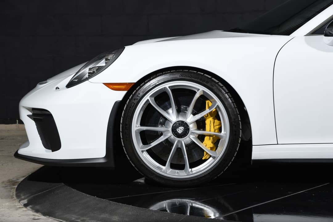 2018 Porsche 911 GT3 Touring — photo 40