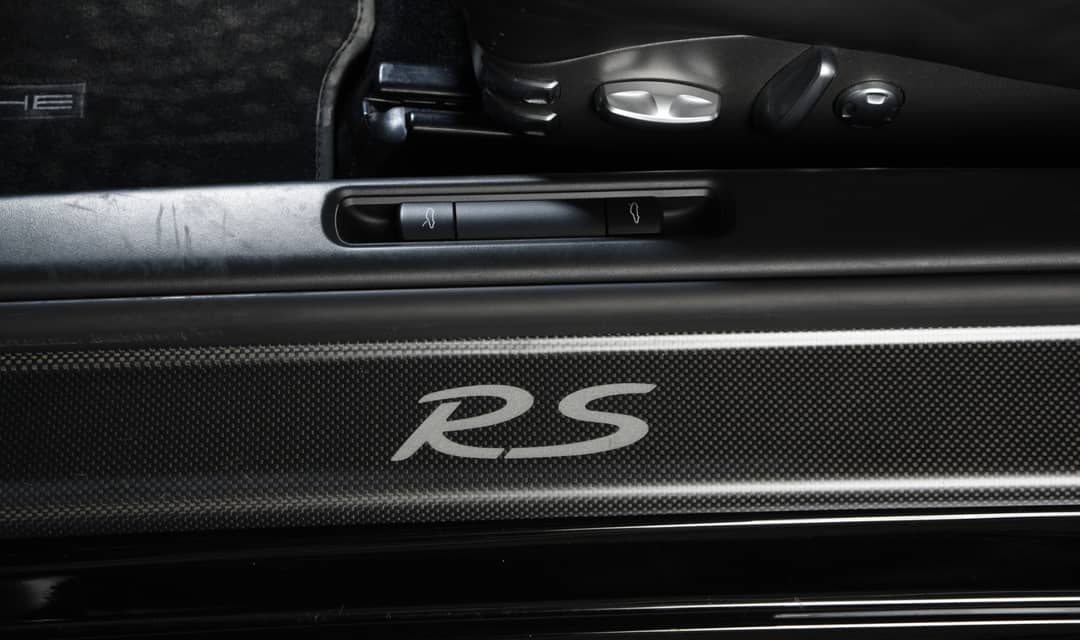 2011 Porsche 911 GT2 RS — photo 28