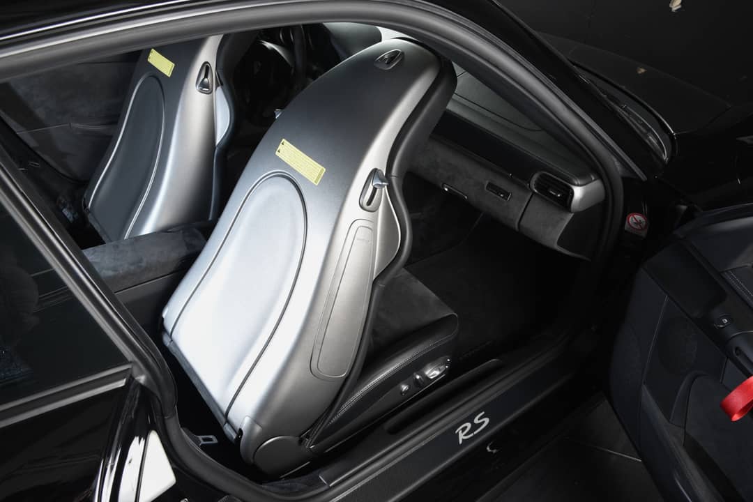 2011 Porsche 911 GT2 RS — photo 40