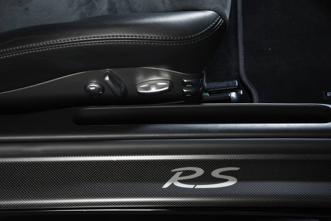 2011 Porsche 911 GT2 RS — photo 47