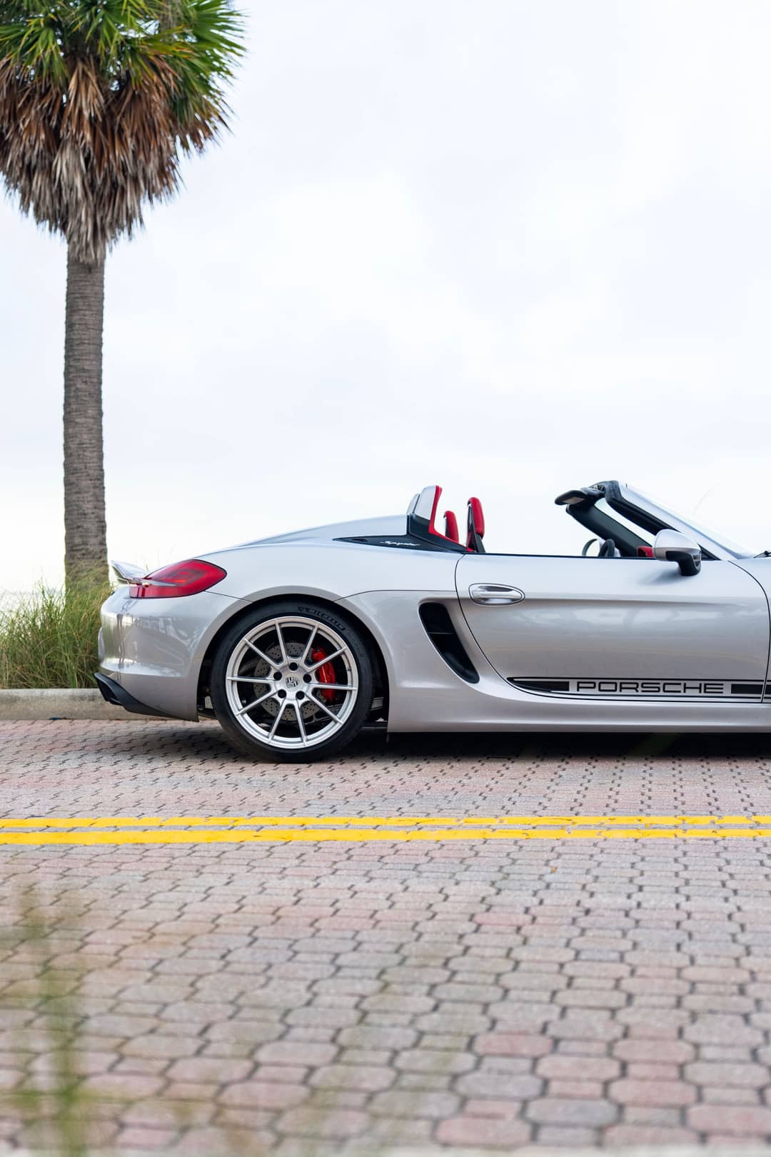 2016 Porsche Boxster Spyder — photo 12