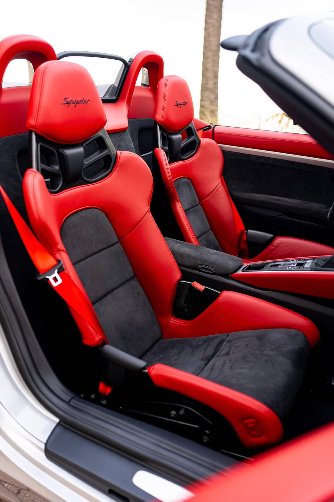 2016 Porsche Boxster Spyder — photo 16