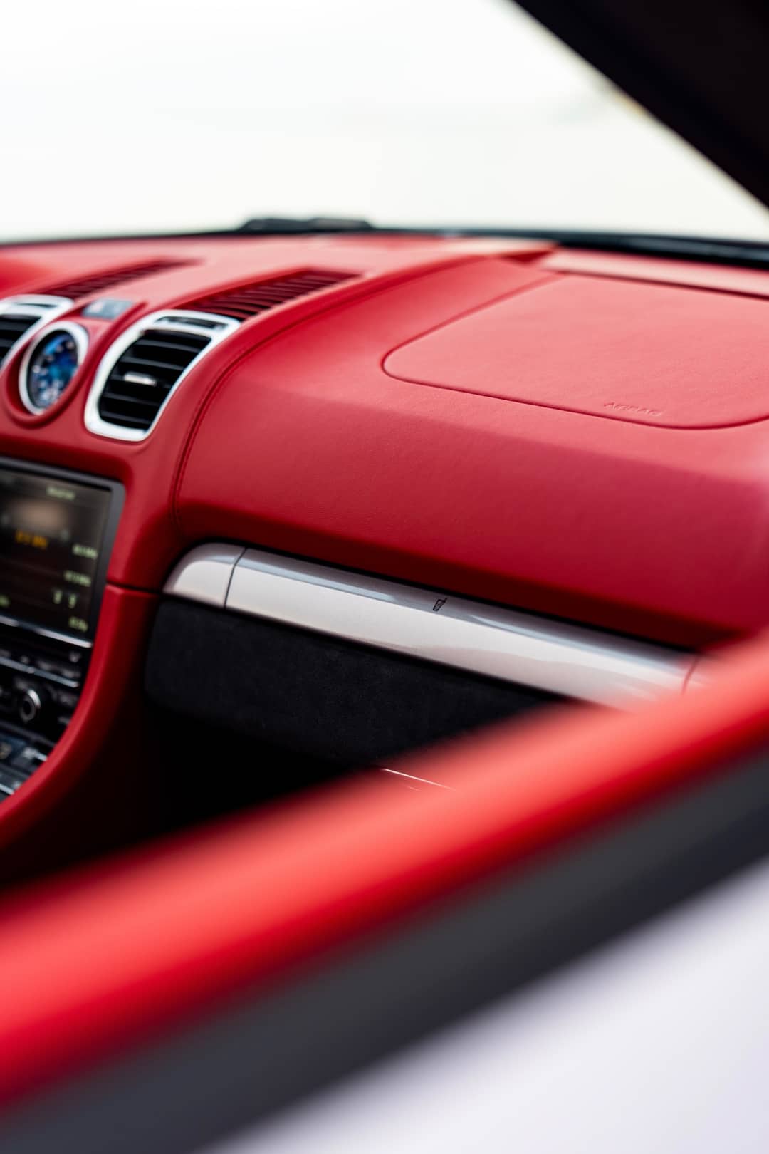 2016 Porsche Boxster Spyder — photo 28