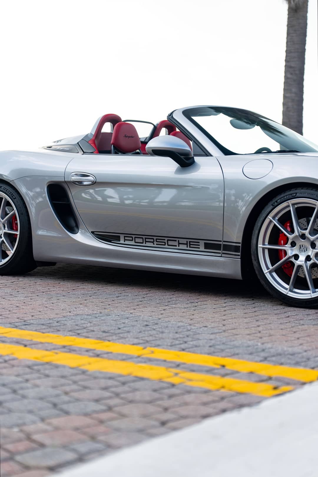 2016 Porsche Boxster Spyder — photo 44
