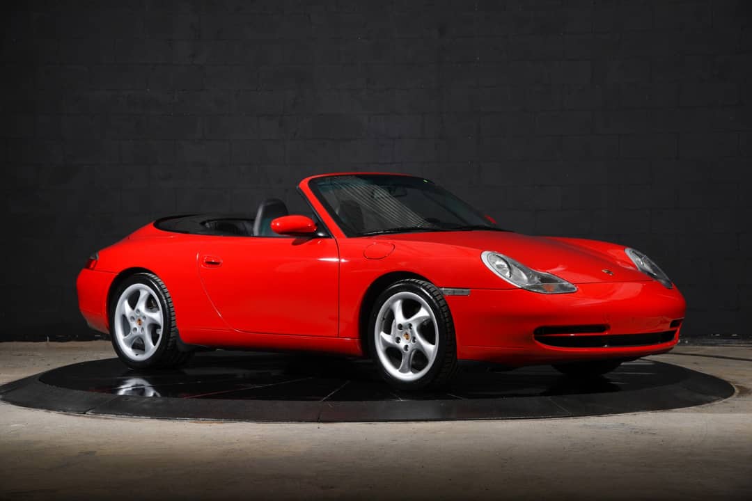 2000 Porsche 911 Carrera 4 — photo 3