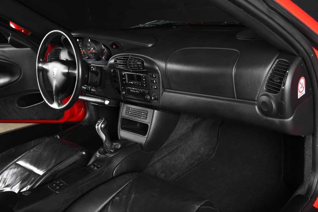 2000 Porsche 911 Carrera 4 — photo 26