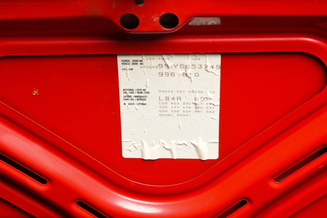 2000 Porsche 911 Carrera 4 — photo 28