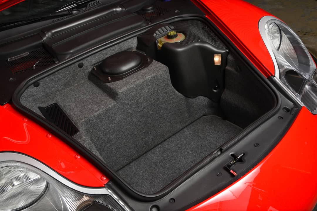 2000 Porsche 911 Carrera 4 — photo 29