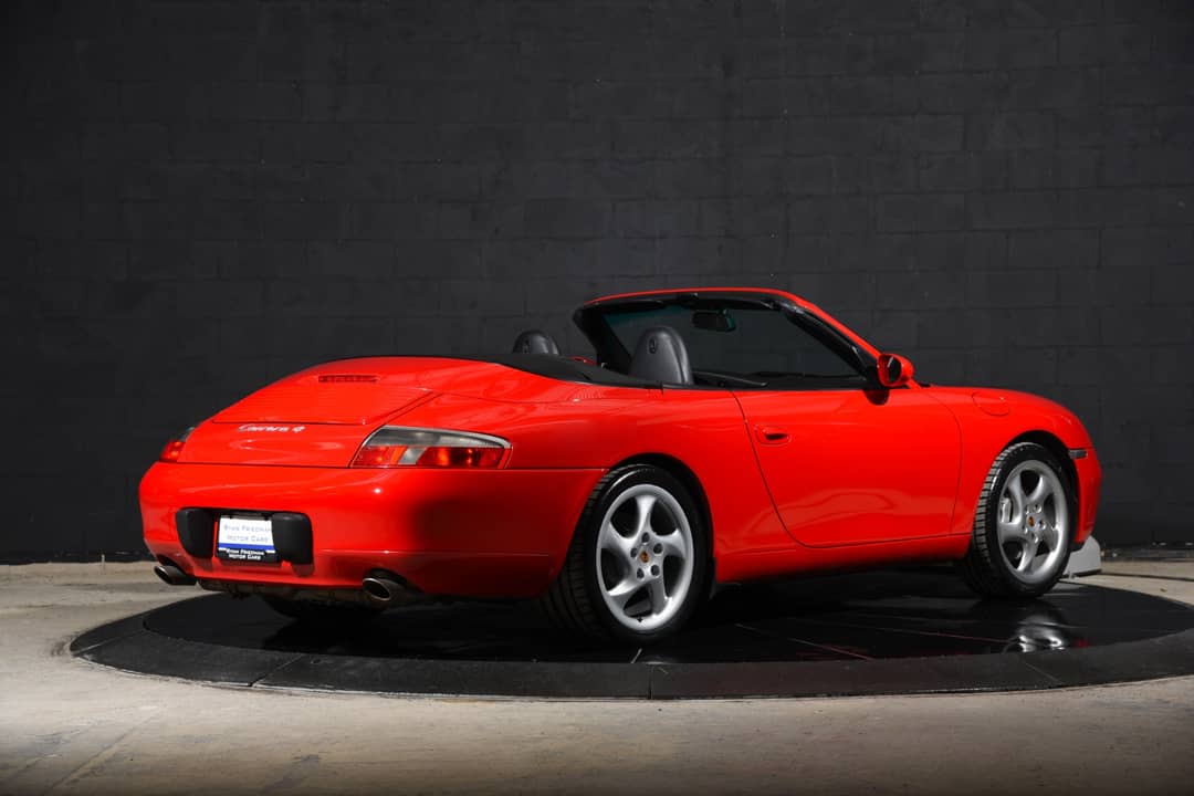 2000 Porsche 911 Carrera 4 — photo 4