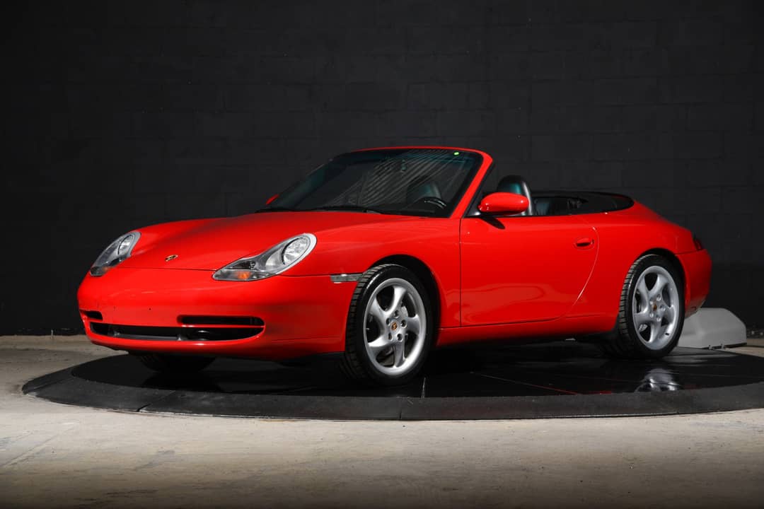 2000 Porsche 911 Carrera 4 — photo 9