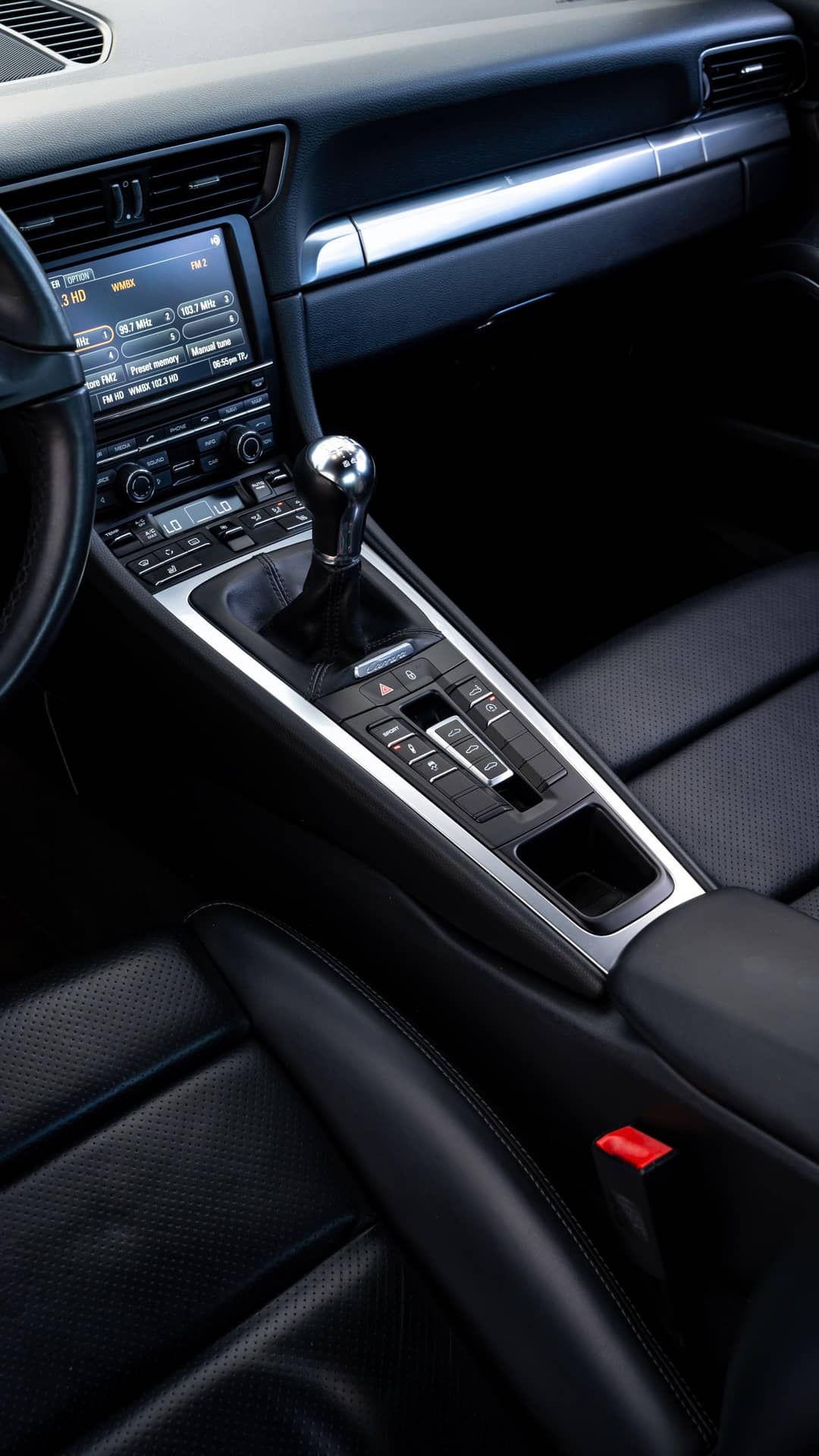 2013 Porsche 911 Carrera 4S — photo 12