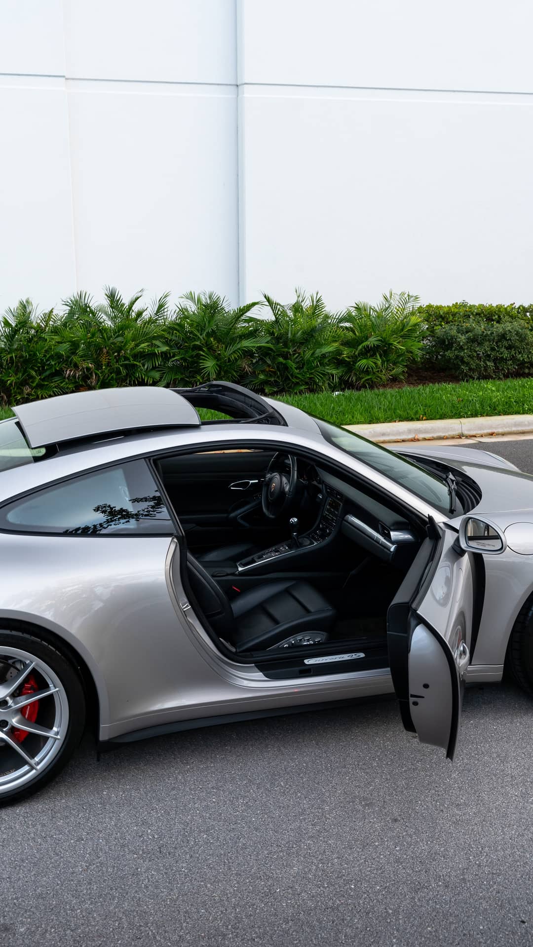 2013 Porsche 911 Carrera 4S — photo 26