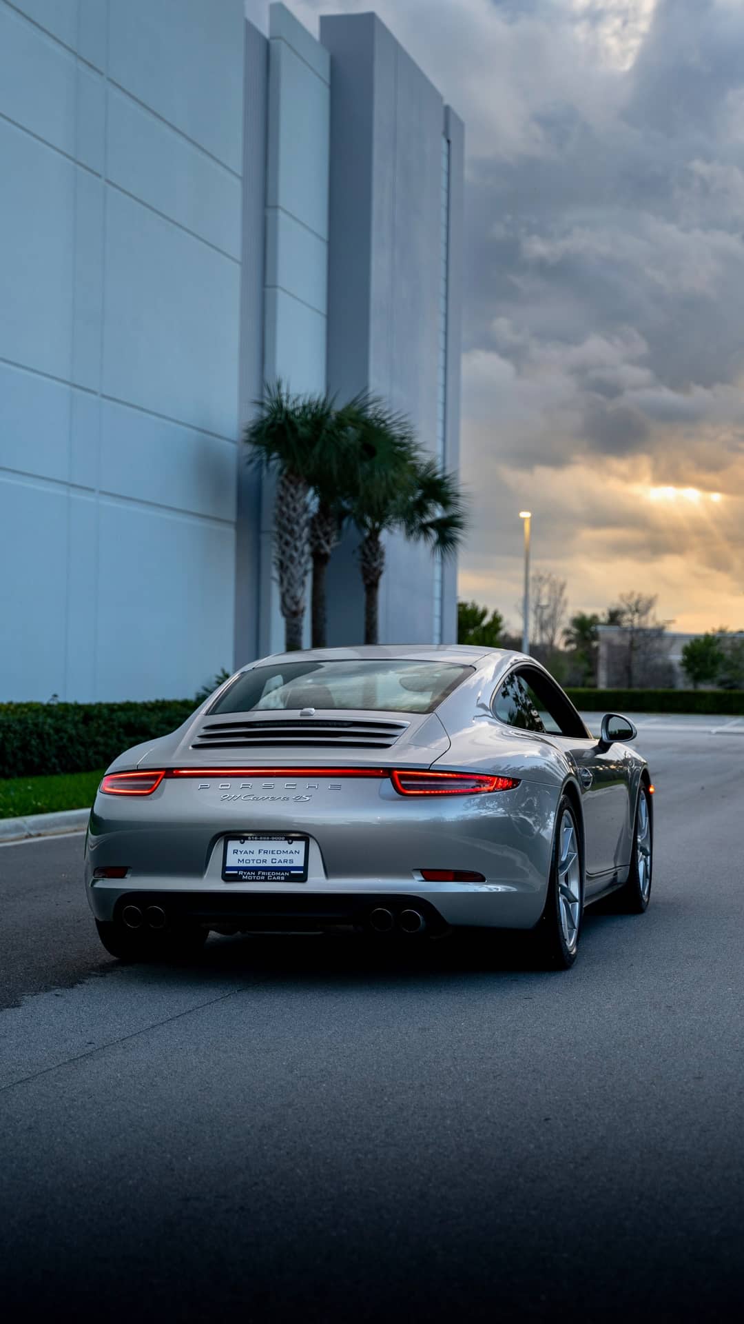 2013 Porsche 911 Carrera 4S — photo 4