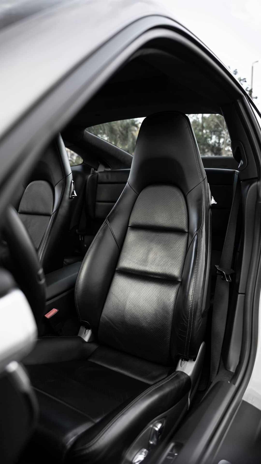 2013 Porsche 911 Carrera 4S — photo 10