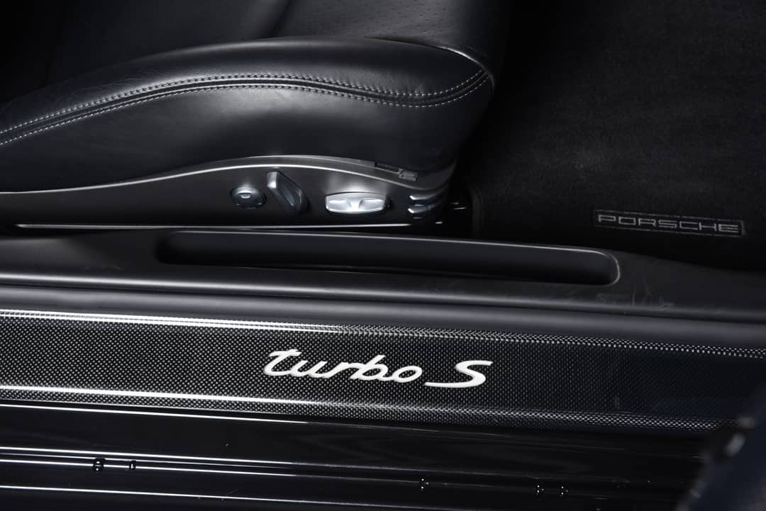 2012 Porsche 911 Turbo S — photo 24