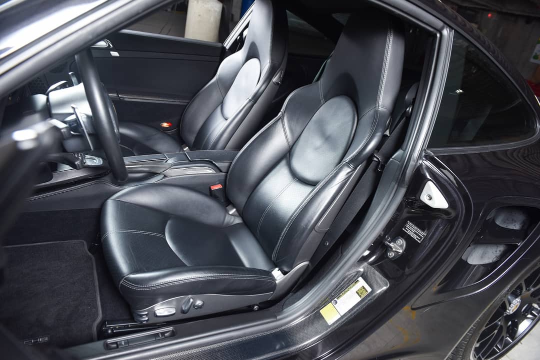 2012 Porsche 911 Turbo S — photo 32