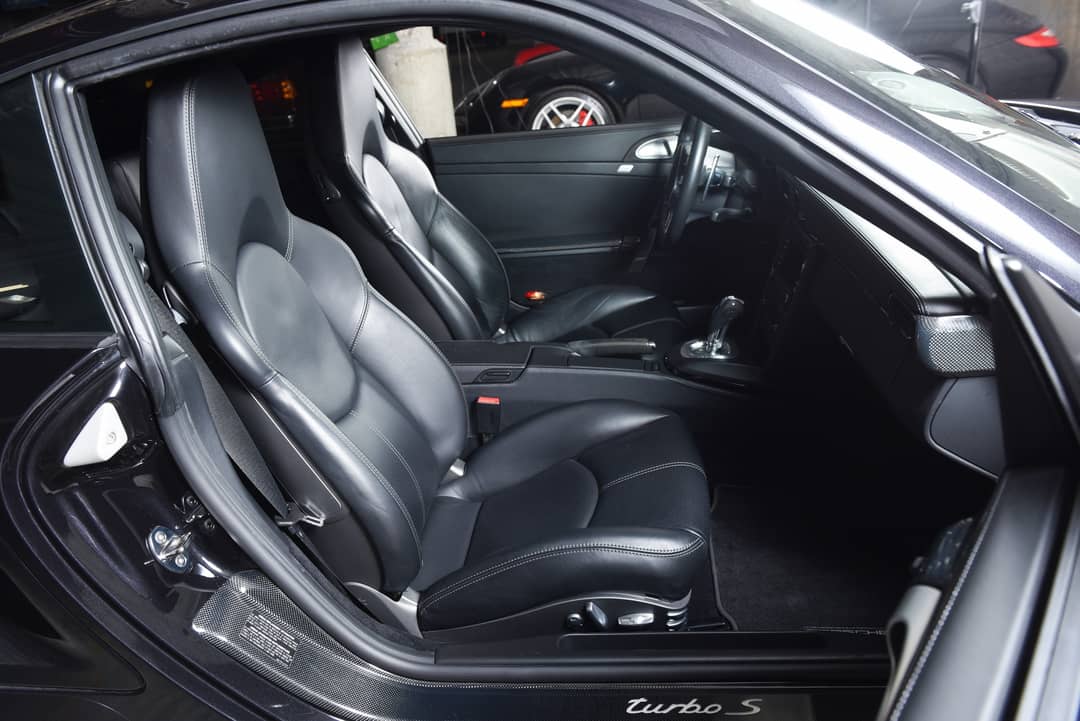 2012 Porsche 911 Turbo S — photo 33