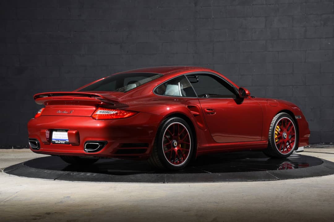 2011 Porsche 911 Turbo S — photo 11